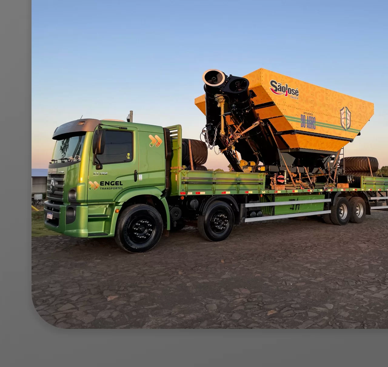 Transporte de materiais para indústrias